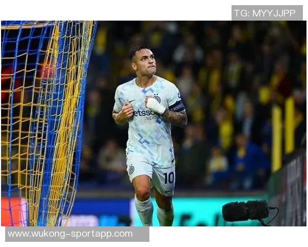 劳塔罗全场表现惊艳却无缘进球错失良机令人心痛 劳塔罗全场表现惊艳却无缘进球错失良机令人心痛