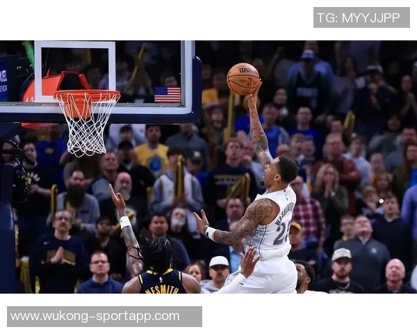 爱德华兹高效得分难救主球队失利全场19投11中砍下31分表现依旧亮眼 爱德华兹高效得分难救主球队失利全场19投11中砍下31分表现依旧亮眼