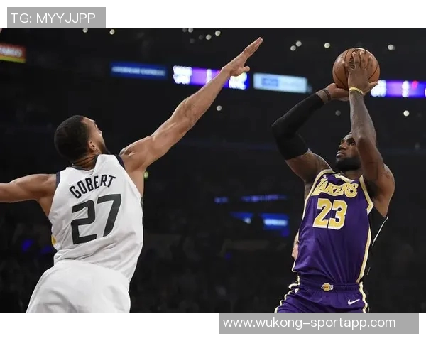 稳定控卫与浓眉五号位联手让球队焕发新生的秘密解析