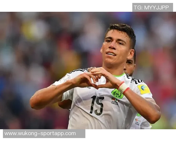 墨西哥中卫埃克托莫雷诺宣布退役132场国际比赛生涯圆满结束