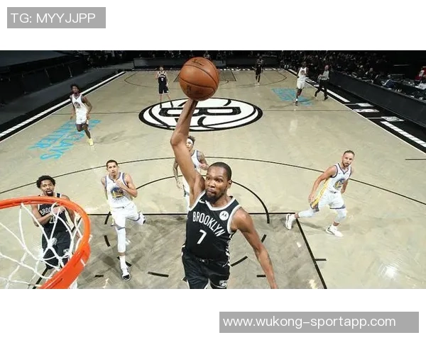 勇士新阵容崛起霍福德助力库里展现无敌风采 勇士新阵容崛起霍福德助力库里展现无敌风采