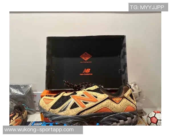 库里今日亮相穿搭JoeFreshgoods与NewBalance联名2010款球鞋引发热议