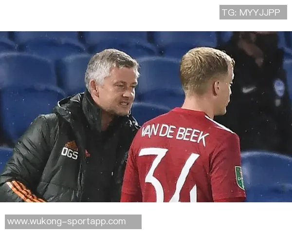 利物浦考虑赛季末留住罗伯逊小马尔蒂尼或加盟拉齐奥