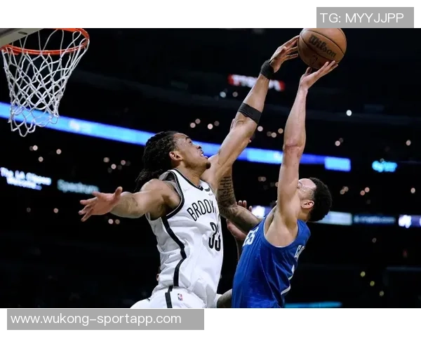 克拉克斯顿创造历史首次三双成篮网21世纪首位中锋三双球员